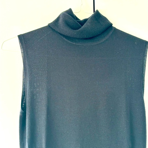 Uniqlo sleeveless navy blue turtleneck wool dress - size M - Picture 5 of 6
